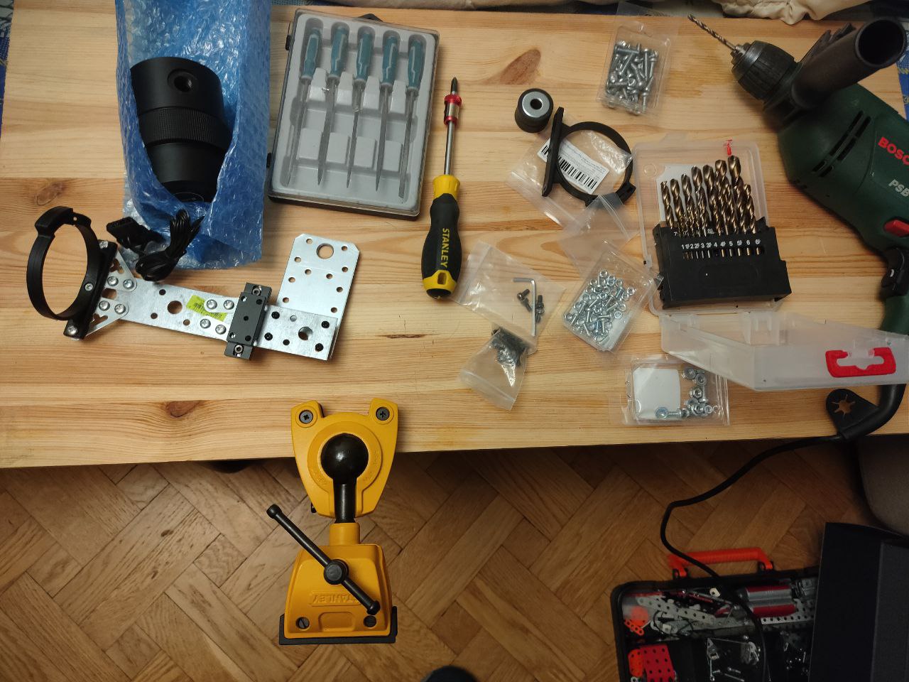 Barrow D5 Bracket workbench.jpg